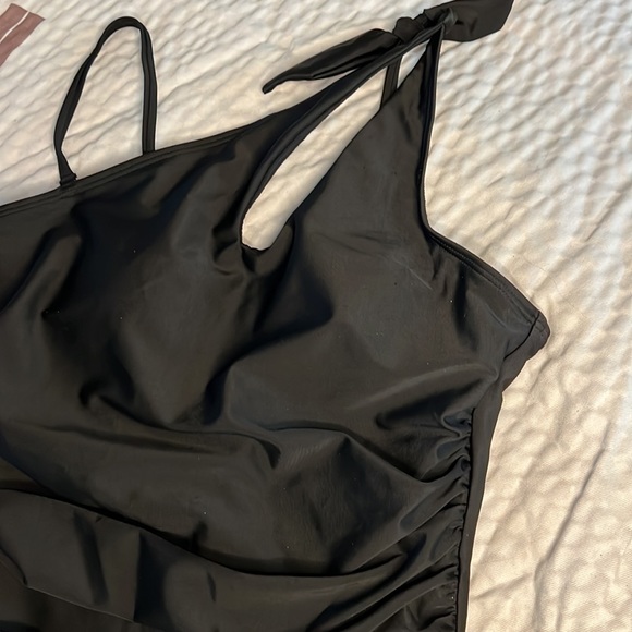 New black one piece swimsuit medium - Picture 2 of 7